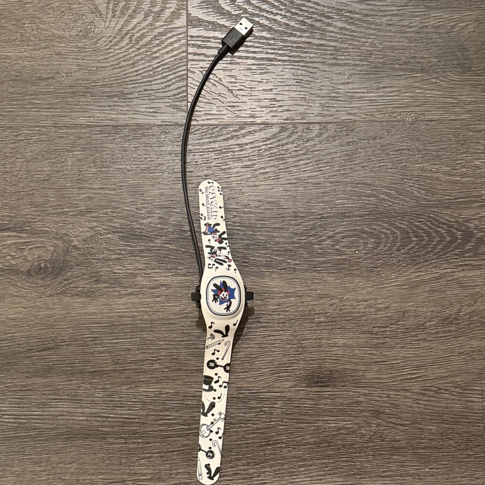 Disney White and Black Smartwatch